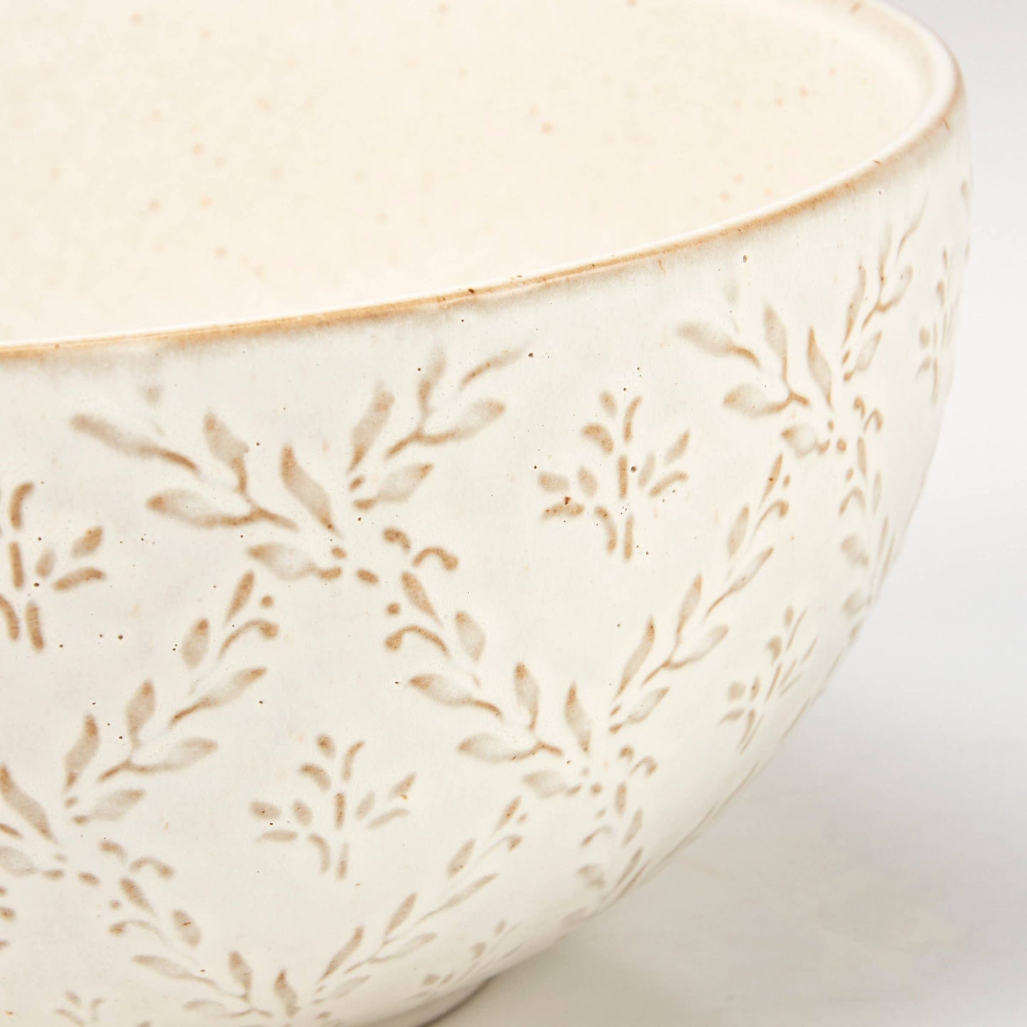 Cottage Vine Serving Bowl
