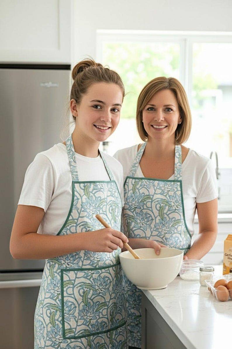 Block Print Cotton Apron with Pockets – Artisan Floral Kitchen Cooking Tie Back